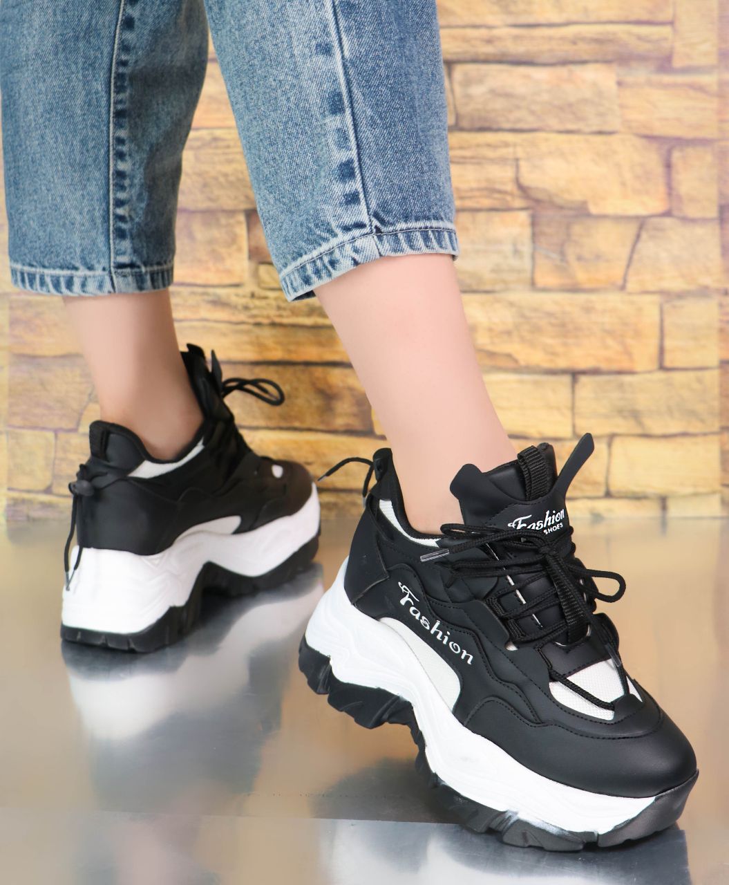 کفش کتانی زنانه، مدل لژدار